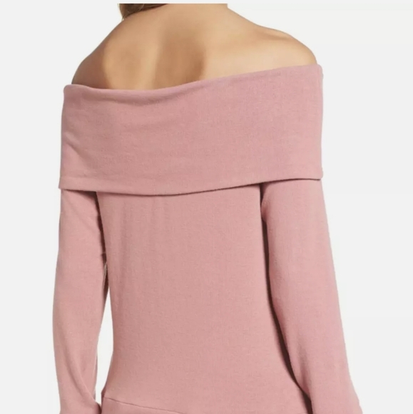 CUPCAKES AND CASHMERE Brooklyn Off the Shoulder size x small soft cozy drop cold - Picture 2 of 8